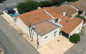 Le Nid'Isle - Stationnement privé gratuit - Wi-Fi performant - Climatisation